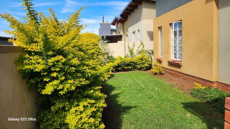 3 Bedroom Property for Sale in Waterval East North West